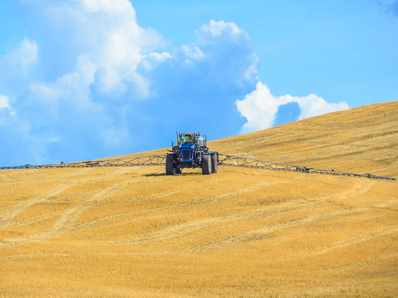 AG TRK430 with Millennium 132' agricultural spray boom