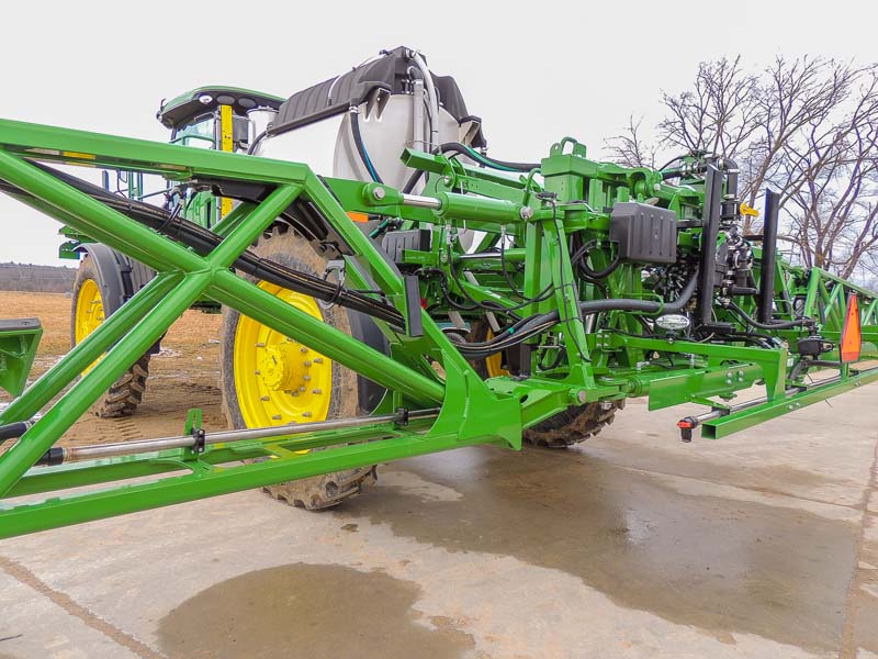 John Deere R4045 with Millennium aluminum spray boom