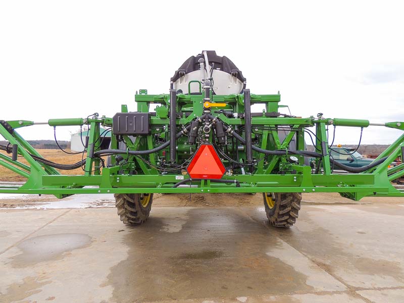 John Deere R4045 with Millennium aluminum spray boom