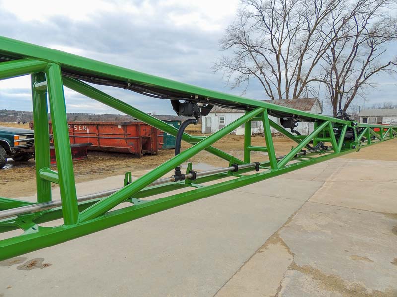 John Deere R4045 with Millennium aluminum spray boom