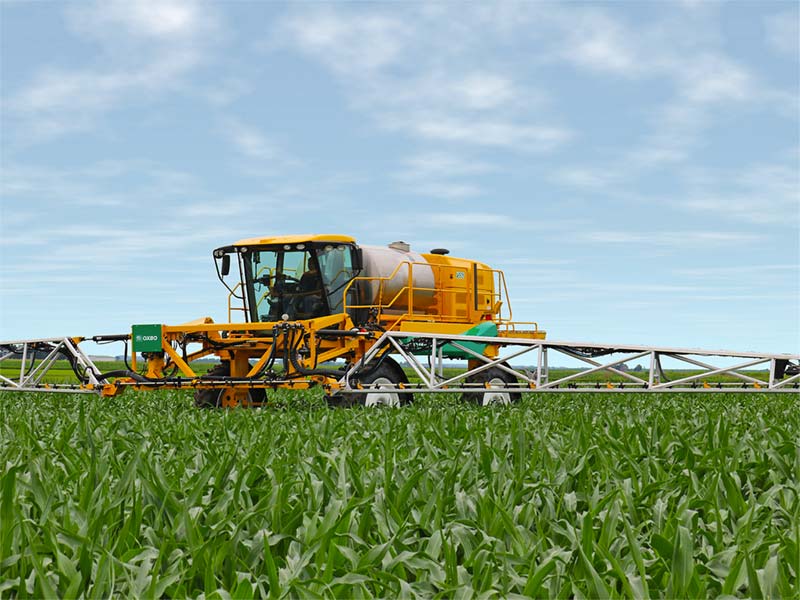 Oxbo 7550 with Millennium aluminum spray booms